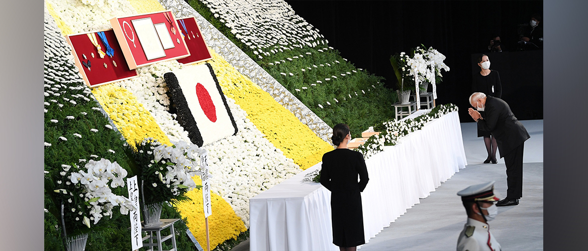  Prime Minister Shri Narendra Modi paid tribute to former Japanese PM Shinzo Abe during the State Funeral at Nippon Budokan in Tokyo, Japan</br>
September 27,2022                                      




